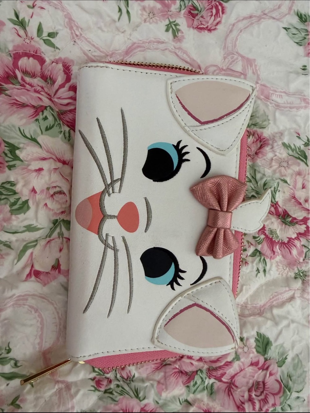 Loungefly White Pink Cat Wallet with Bow -